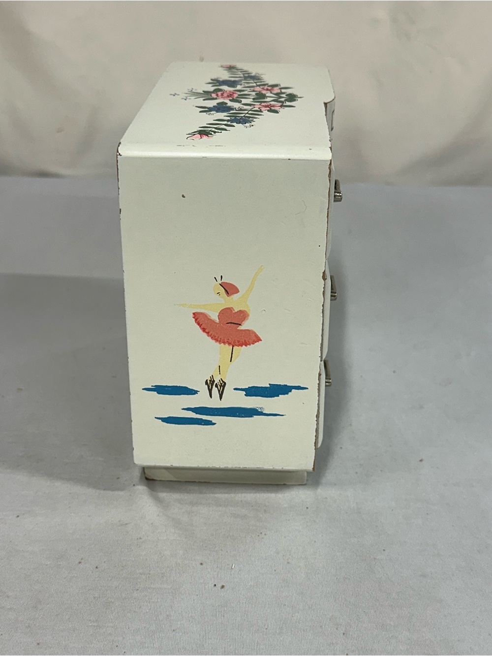 Vintage APCO Musical Jewelry Box - Picture 8 of 8